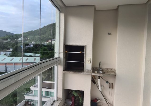 imóvel com 77m²