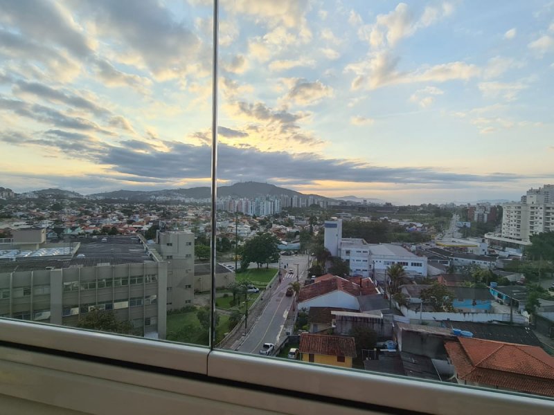 imóvel com 77m² - Itacorubi - Florianópolis