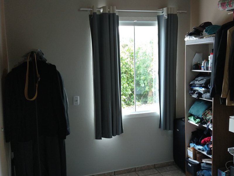 Apartamento à venda Cachoeira do Bom Jesus com 86m² e 4 quartos por R$ 350.000 - 2100201557-comodo-fundos-1b.jpg