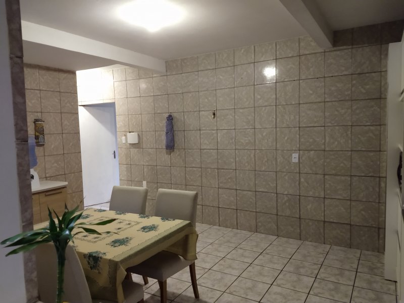 Apartamento à venda Cachoeira do Bom Jesus com 86m² e 4 quartos por R$ 350.000 - 52340864-cozinha-1c.jpg