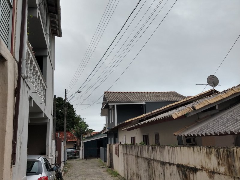 Apartamento à venda Cachoeira do Bom Jesus com 86m² e 4 quartos por R$ 350.000 - 560631672-externa-servidao.jpg