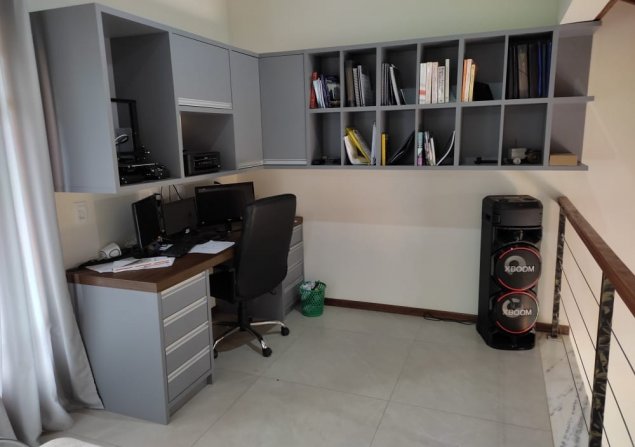 imóvel com 215m²