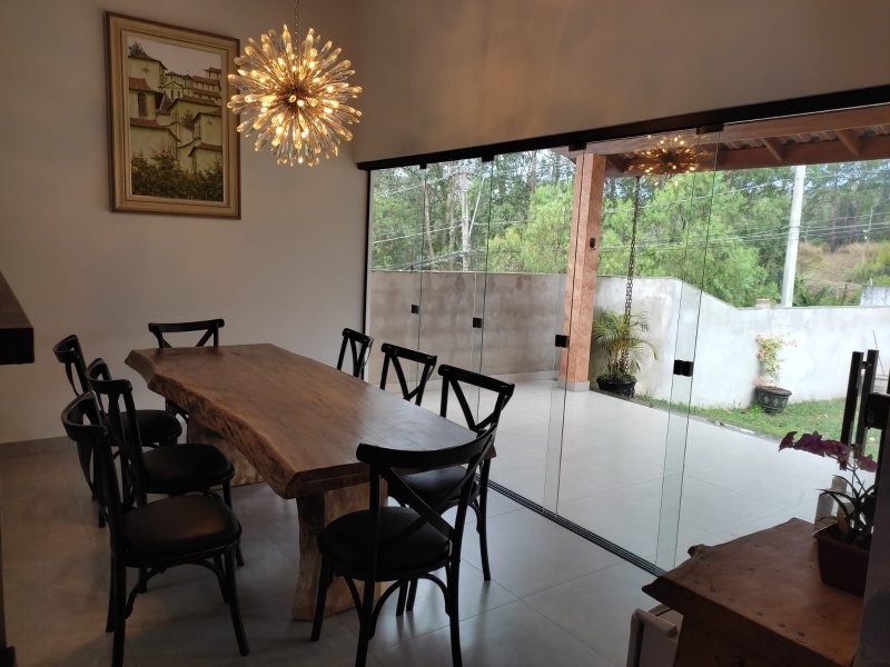 imóvel com 215m² - Centro - Vinhedo