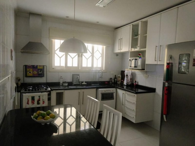 Casa de condomínio à venda Portal dos Gramados com 287m² e 4 quartos por R$ 989.000 - 1164066209-768257ff-4023-4266-935d-8abebbfec03d.jpg