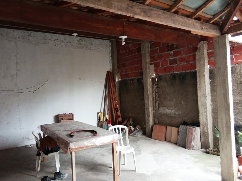 Casa à venda Residencial Mantiqueira com 132m² e 4 quartos por R$ 230.000 - 2013779134-fundos-da-casa.jpg