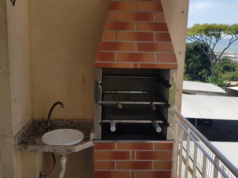 imóvel com 68m² - Serraria - São José