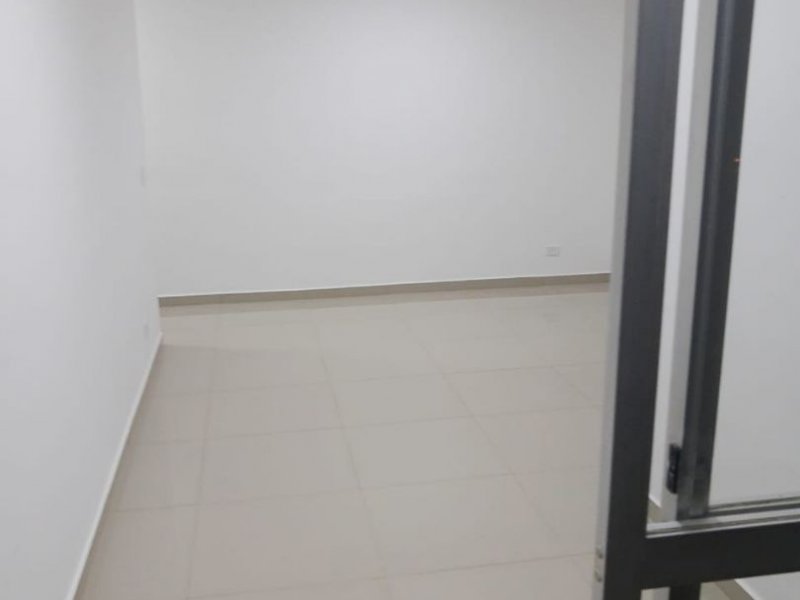 Apartamento à venda Terceira Divisão de Interlagos com 58m² e 2 quartos por R$ 290.000 - 1671589866-3178935e-147a-4df7-84ec-3fcddd751a84.jpg