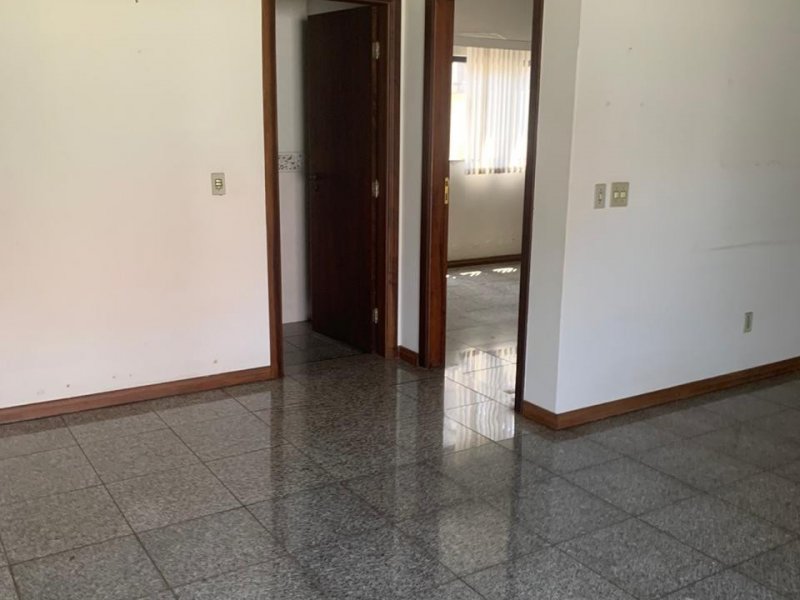 Casa para alugar Centro com 329m² e 5 quartos por R$ 5.500 - 83808013-65270f60-74fb-4e9c-96d5-36348af7ba1c.jpg