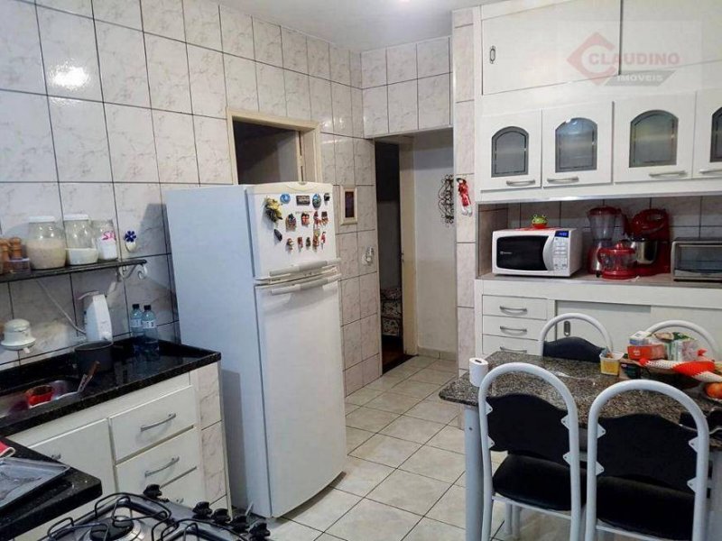 Casa à venda Jardim Nice com 200m² e 3 quartos por R$ 389.000 - 1100887042-789ef926ef72c308e701b8de20ce6566.jpeg
