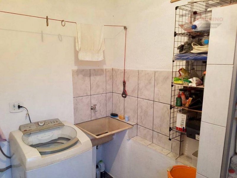 Casa à venda Jardim Nice com 200m² e 3 quartos por R$ 389.000 - 1748355328-8e82f0ad75d27ee72883582c199deaa0.jpeg