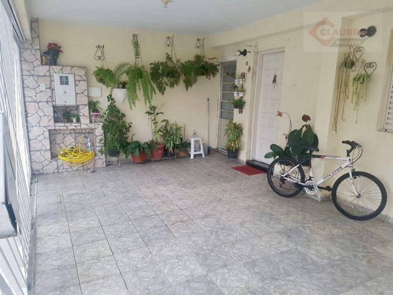 Casa à venda Jardim Nice com 200m² e 3 quartos por R$ 389.000 - 303107646-bd64e498e1844a39c6573bfc01da2850.jpeg