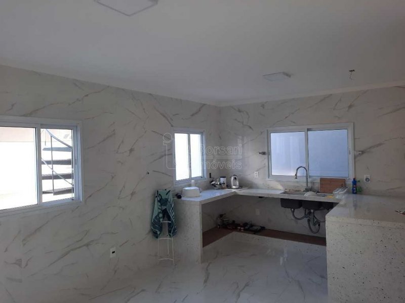 Casa à venda Jardim das Flores com 250m² e 3 quartos por R$ 550.000 - 1246001147-16.jpg