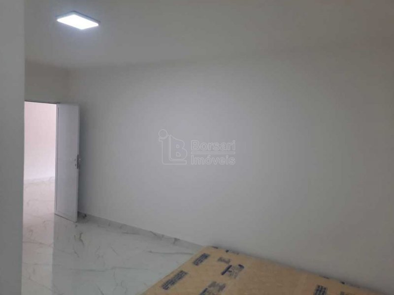 Casa à venda Jardim das Flores com 250m² e 3 quartos por R$ 550.000 - 1802711877-11.jpg