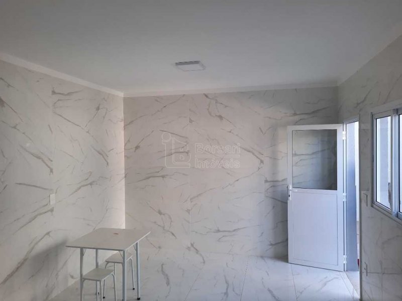 Casa à venda Jardim das Flores com 250m² e 3 quartos por R$ 550.000 - 2016948539-18.jpg