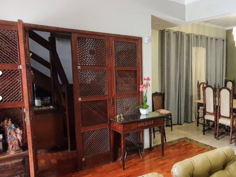 Casa à venda Sion com 585m² e 10 quartos por R$ 1.200 - 2042593664-689a5cf7-5874-4f01-9820-78719fa0638c.jpeg
