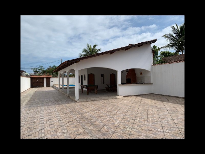 Casa à venda Maitinga com 500m² e 4 quartos por R$ 700.000 - 1173263993-quintal.jpg