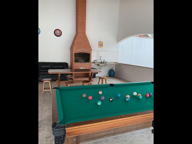Casa à venda Maitinga com 500m² e 4 quartos por R$ 700.000 - 946825855-churrasqueira.jpg