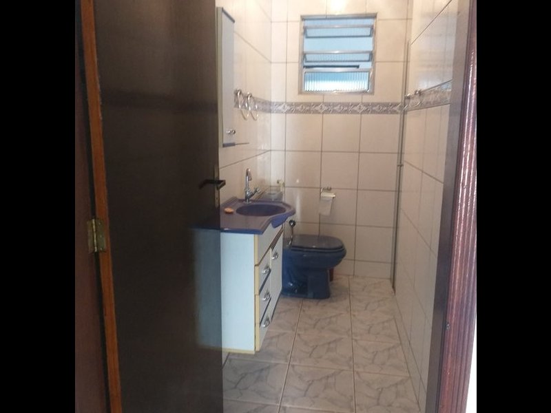 Casa à venda Jardim Almeida com 250m² e 3 quartos por R$ 280 - 935492909-casa-2-banh-1.jpg