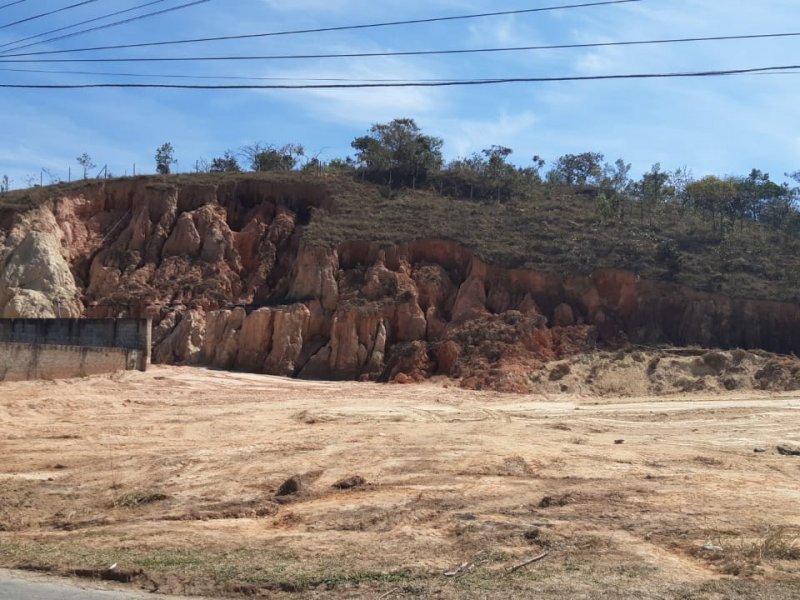 Terreno à venda Quintas do Jacuba com 1560m² e 1 quarto por R$ 255.000 - 304098998-whatsapp-image-2021-10-18-at-17.jpeg