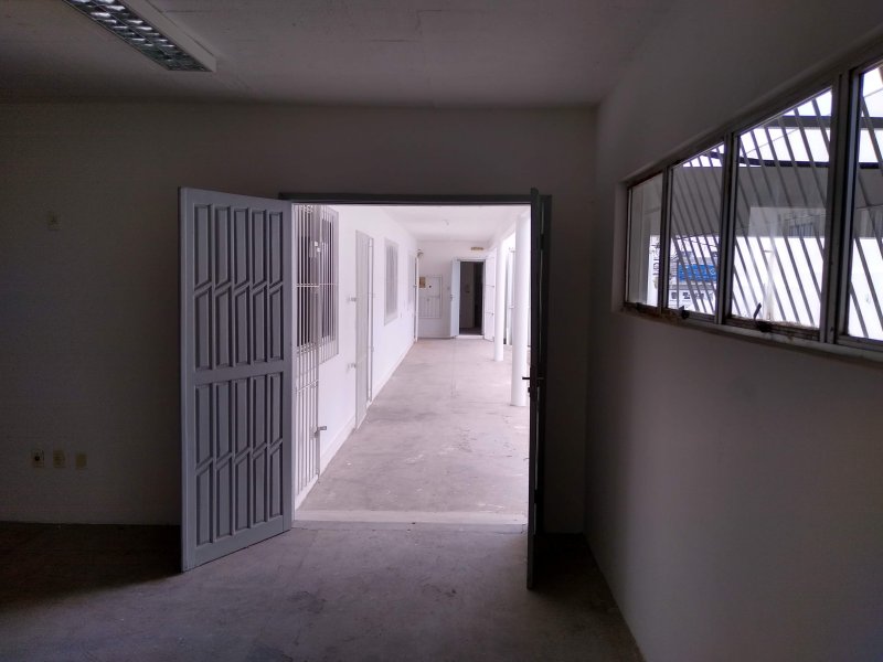 Comercial à venda Jardim Aeroporto com 470m² e 1 quarto por R$ 1.500.000 - 1288341181-54920eca-a202-408d-8ffc-658fd1f18582.jpeg