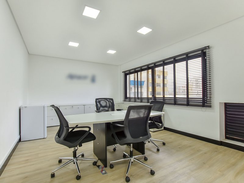 Comercial à venda Centro com 43m² e 1 quarto por R$ 255.000 - 2039745838-105-2629.jpg