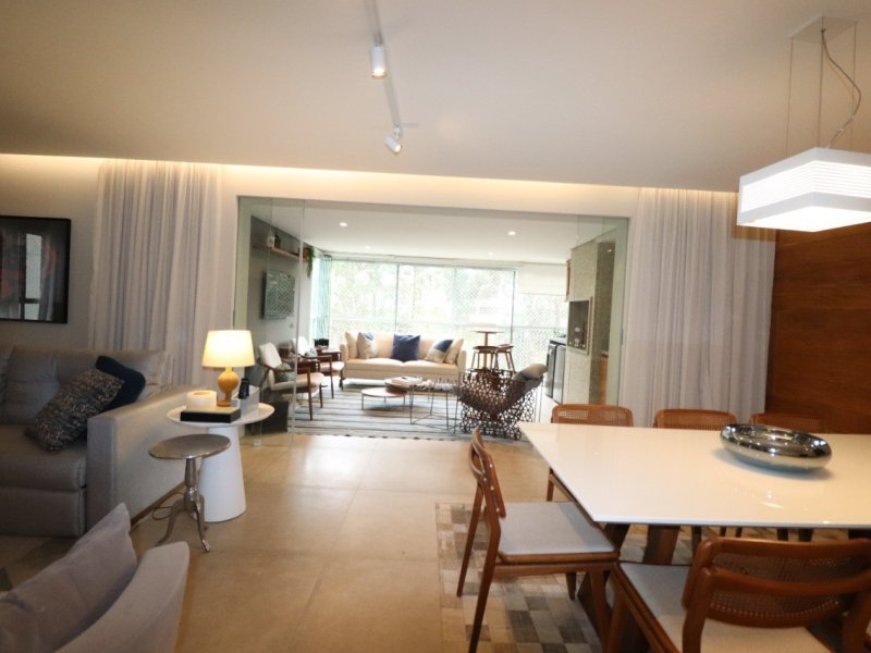 Apartamento à venda Vila Andrade com 168m² e 3 quartos por R$ 1.350 - 1549781222-13bc8fd5-a1ca-4cca-9771-bf06e2283d54.jpeg