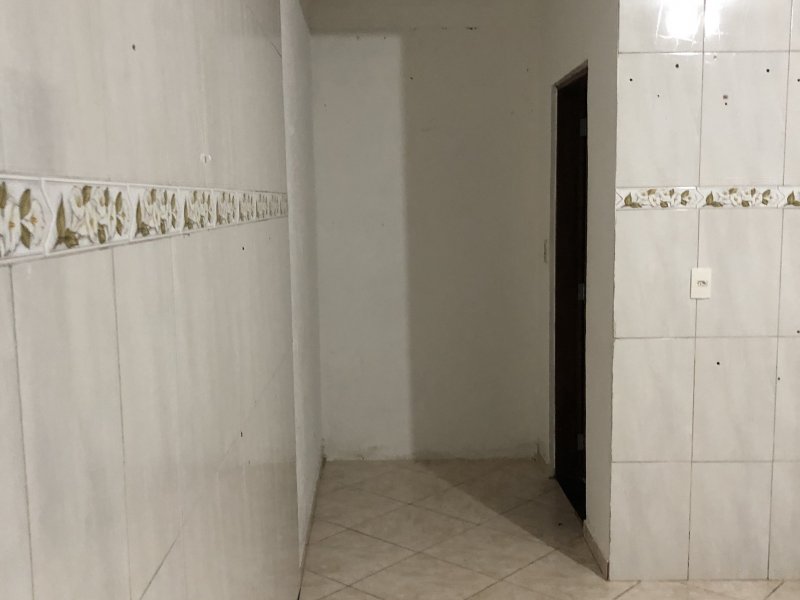Casa à venda Batistini com 100m² e 1 quarto por R$ 280.000 - 465694017-img-1289.JPG
