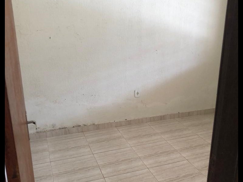 Casa à venda Centro com 180m² e 2 quartos por R$ 180.000 - 1555007905-photo-8.jpg