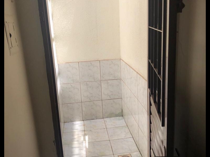 Casa à venda Centro com 180m² e 2 quartos por R$ 180.000 - 1696924513-photo-12.jpg