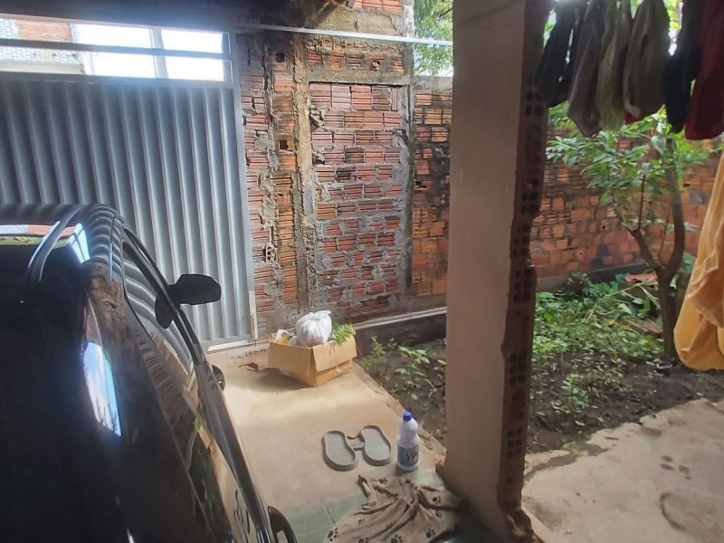 Casa à venda Anjo da Guarda com 450m² e 3 quartos por R$ 145.000 - 1540250894-32ecf684-1a5b-4859-a900-4862ff6eaec8.jpg