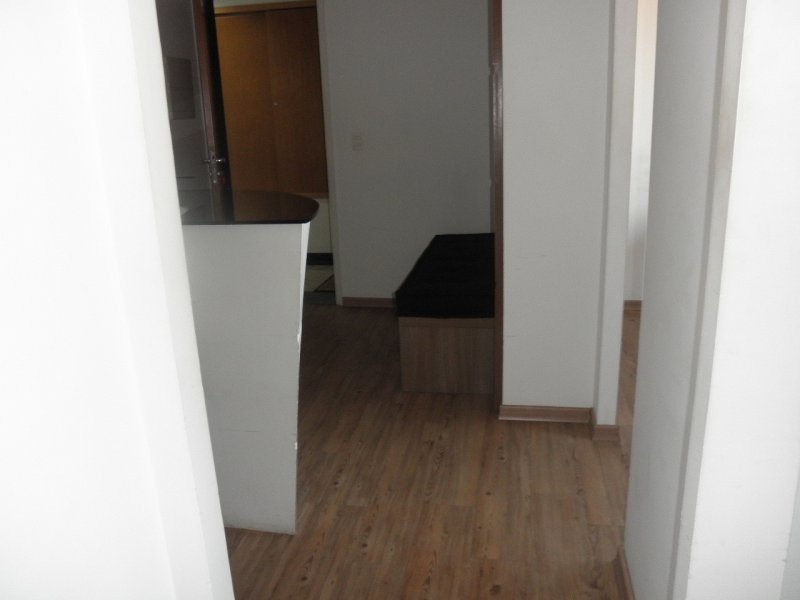 Comercial à venda Guaiaúna com 32m² e 1 quarto por R$ 300.000 - 1536045514-p6120019.JPG