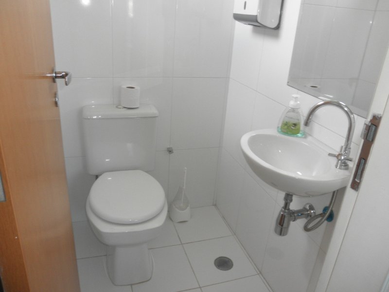 Comercial à venda Guaiaúna com 32m² e 1 quarto por R$ 300.000 - 1657516652-p6120018.JPG