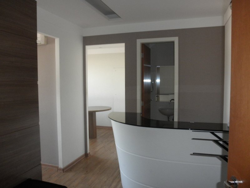 Comercial à venda Guaiaúna com 32m² e 1 quarto por R$ 300.000 - 1866020054-p6120027.JPG