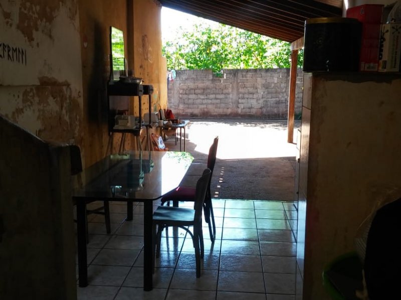 Casa à venda Centro com 200m² e 3 quartos por R$ 169.000 - 1299575459-15-lado-de-fora.jpeg