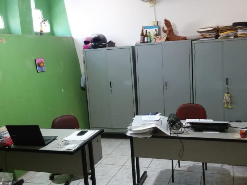 Casa à venda Centro com 200m² e 3 quartos por R$ 169.000 - 1967056489-11-escritorio.jpeg