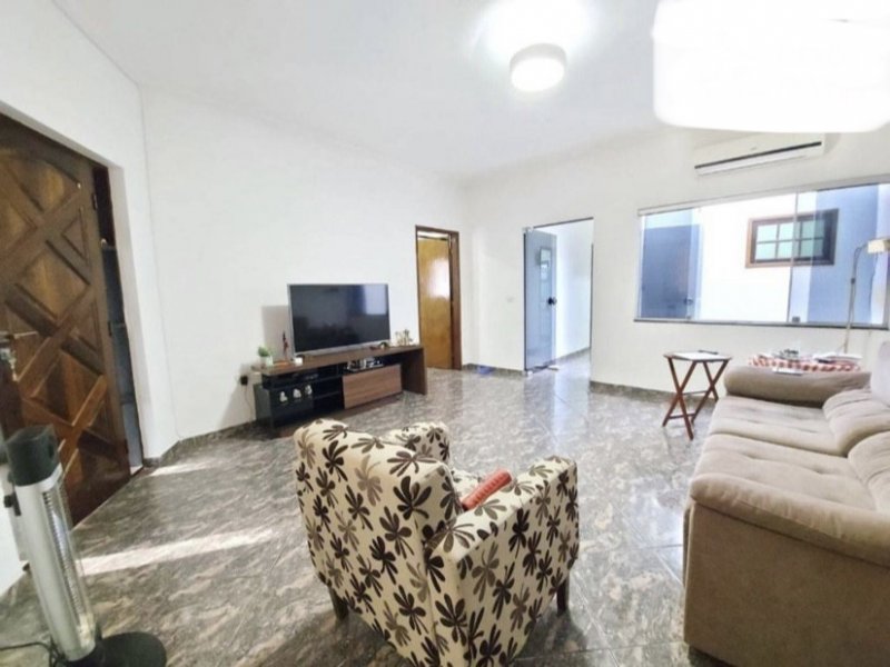 Casa à venda Parque do Sol com 190m² e 3 quartos por R$ 460.000 - 1557595592-983c6bda-e237-4759-9b77-868544668e64.jpeg