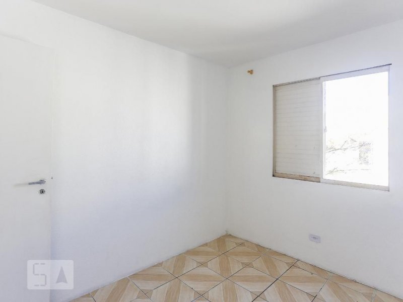 Apartamento à venda Jardim D'Abril com 63m² e 3 quartos por R$ 250.000 - 2013858649-quarto2.jpg