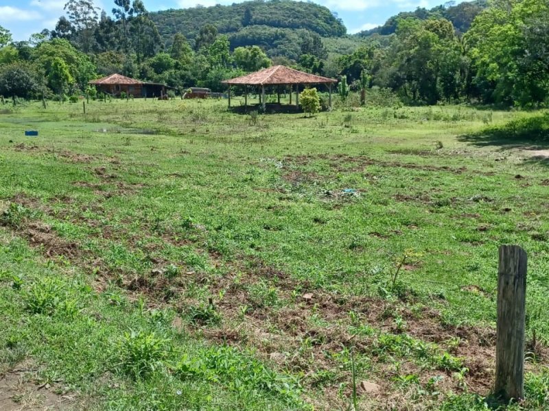 Terreno à venda Centro com 435m² e 1 quarto por R$ 60.000 - 1441446113-43e2b970-de7b-47e2-b3a8-555b6d89dd60.jpeg