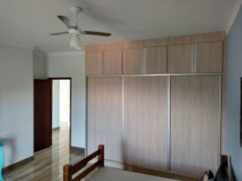 imóvel com 240m² - Centro - São José do Rio Pardo