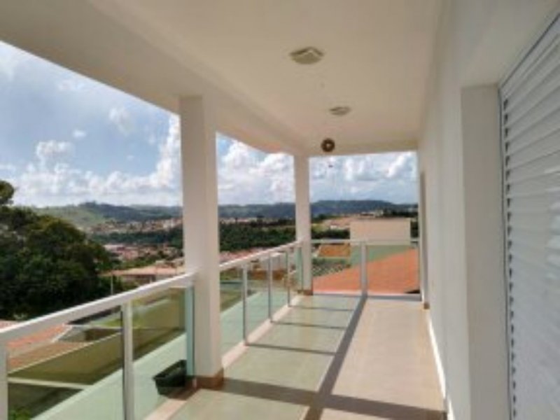 imóvel com 240m² - Centro - São José do Rio Pardo