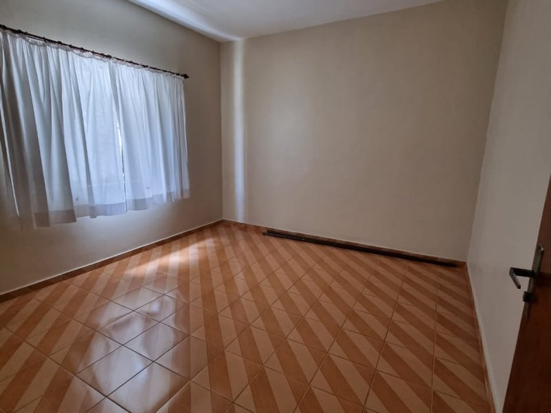 Casa à venda Vila Santa Luzia com 260m² e 2 quartos por R$ 699.000 - 1356924263-3c18fbd1-bab9-49f1-bf0b-c98ba4b8c264.jpg