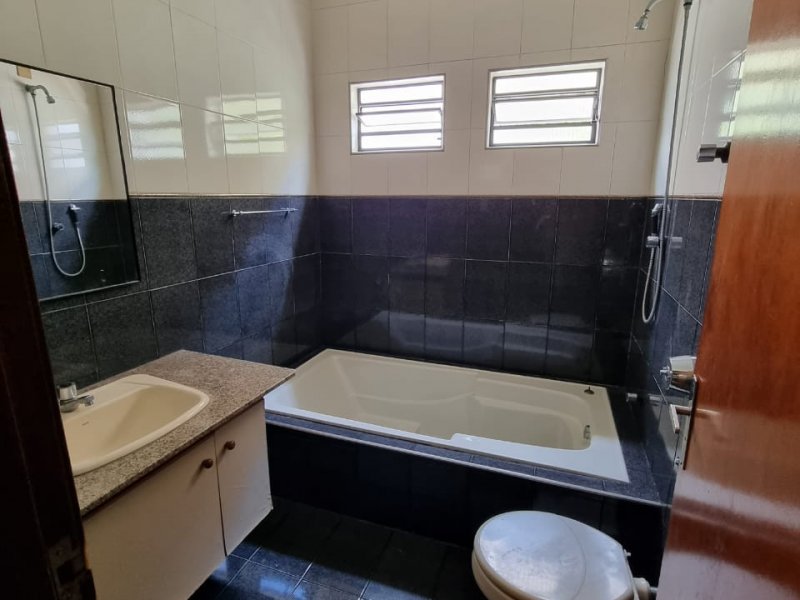 Casa à venda Vila Santa Luzia com 260m² e 2 quartos por R$ 699.000 - 1400619425-176b04e5-2e05-4f33-a574-f35bb4d6a3d0.jpg