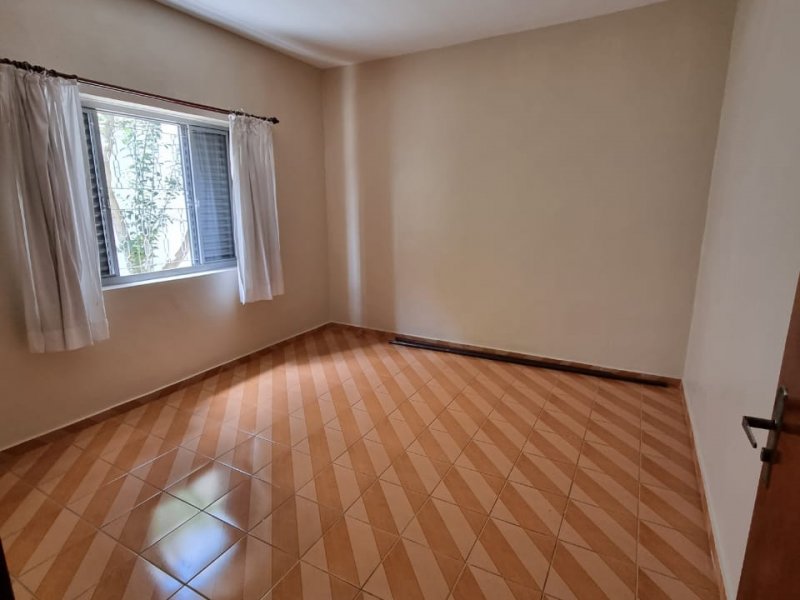 Casa à venda Vila Santa Luzia com 260m² e 2 quartos por R$ 699.000 - 1839027237-3fdec2b1-9098-41ed-841f-687786b5436c.jpg