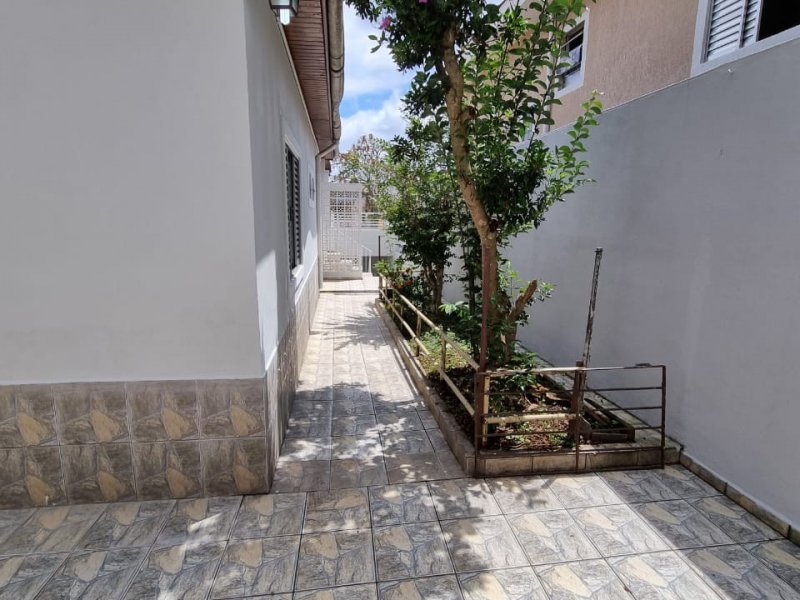 Casa à venda Vila Santa Luzia com 260m² e 2 quartos por R$ 699.000 - 55917956-b448c003-7bf2-47bf-8e1f-6f3891787d4b.jpg