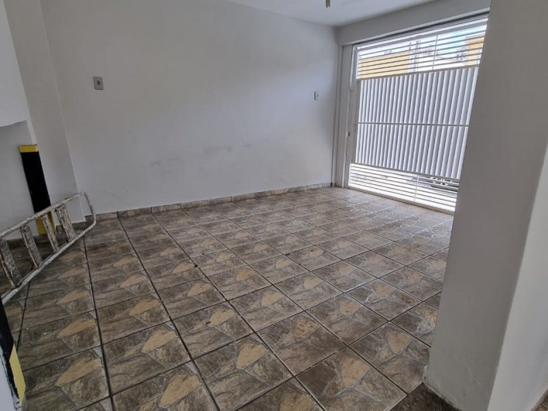 Casa à venda Vila Santa Luzia com 260m² e 2 quartos por R$ 699.000 - 75942000-a9840d80-4c5a-4fc6-a955-36bf18abff45.jpg