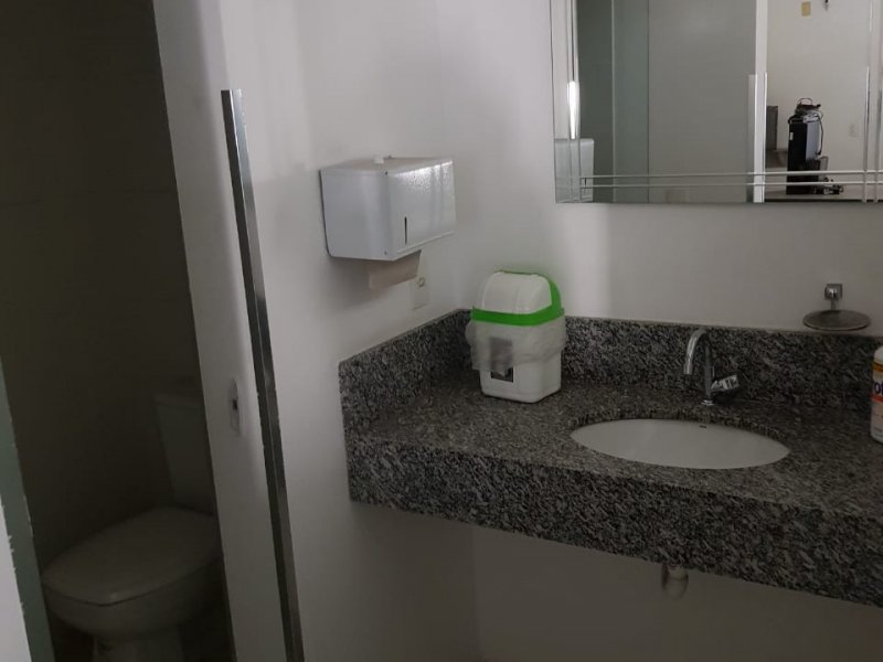 Comercial à venda Jardim Satélite com 706m² e 1 quarto por R$ 2.200.000 - 464367212-img-20190117-wa0080.jpg