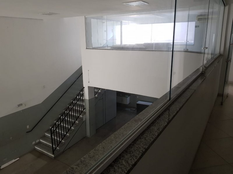Comercial à venda Jardim Satélite com 706m² e 1 quarto por R$ 2.200.000 - 721475750-img-20190117-wa0077.jpg