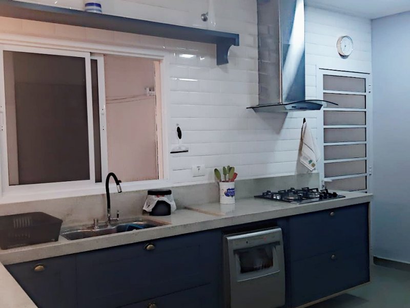 Casa de condomínio à venda Parque California com 165m² e 3 quartos por R$ 750.000 - 1245190331-5-cozinha.jpg