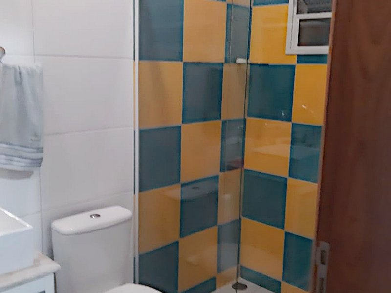 Casa de condomínio à venda Parque California com 165m² e 3 quartos por R$ 750.000 - 269201057-14-banheiro-filha.jpg