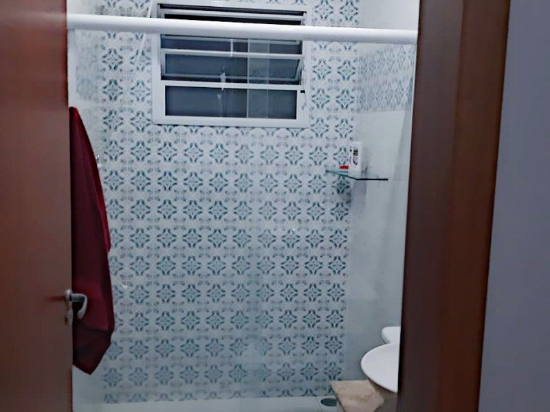 Casa de condomínio à venda Parque California com 165m² e 3 quartos por R$ 750.000 - 445562888-15-banheiro-social.jpg